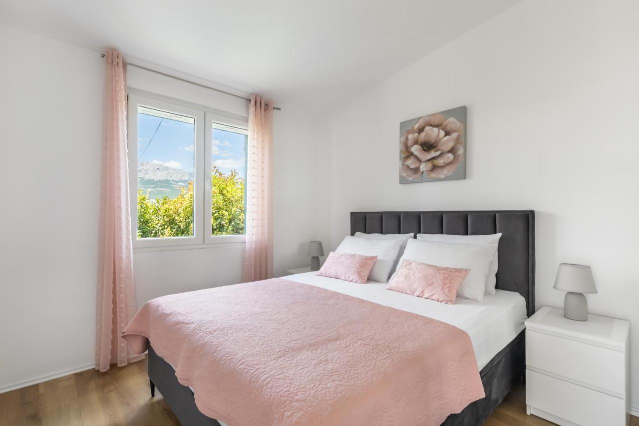 דירות ספליט Tonina - House With Terrace, Jacuzzi, Free Parking מראה חיצוני תמונה